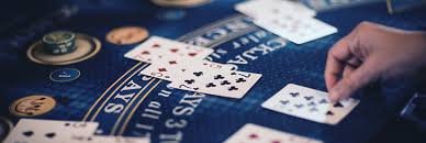 Dealer interaction and card handling at Diamond Empire Live dealer interaction during baccarat round at idcash88 link